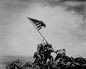 300px-WW2_Iwo_Jima_flag_raising
